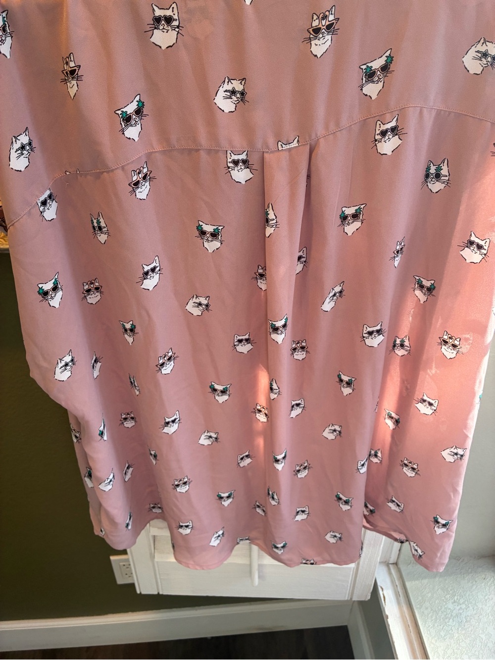 torrid Rose Mauve Floral-Print V-Neck Blouse - Picture 13 of 13